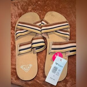 Roxy Striped Sandals. Size 10. NWT